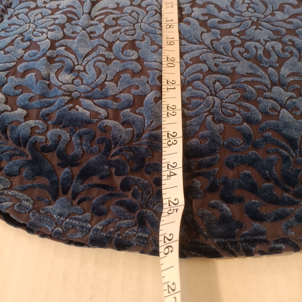 Karen Kane Top Women's Size Small Blue Velvet Burnout Top Blue Boat Neck - Picture 8 of 9